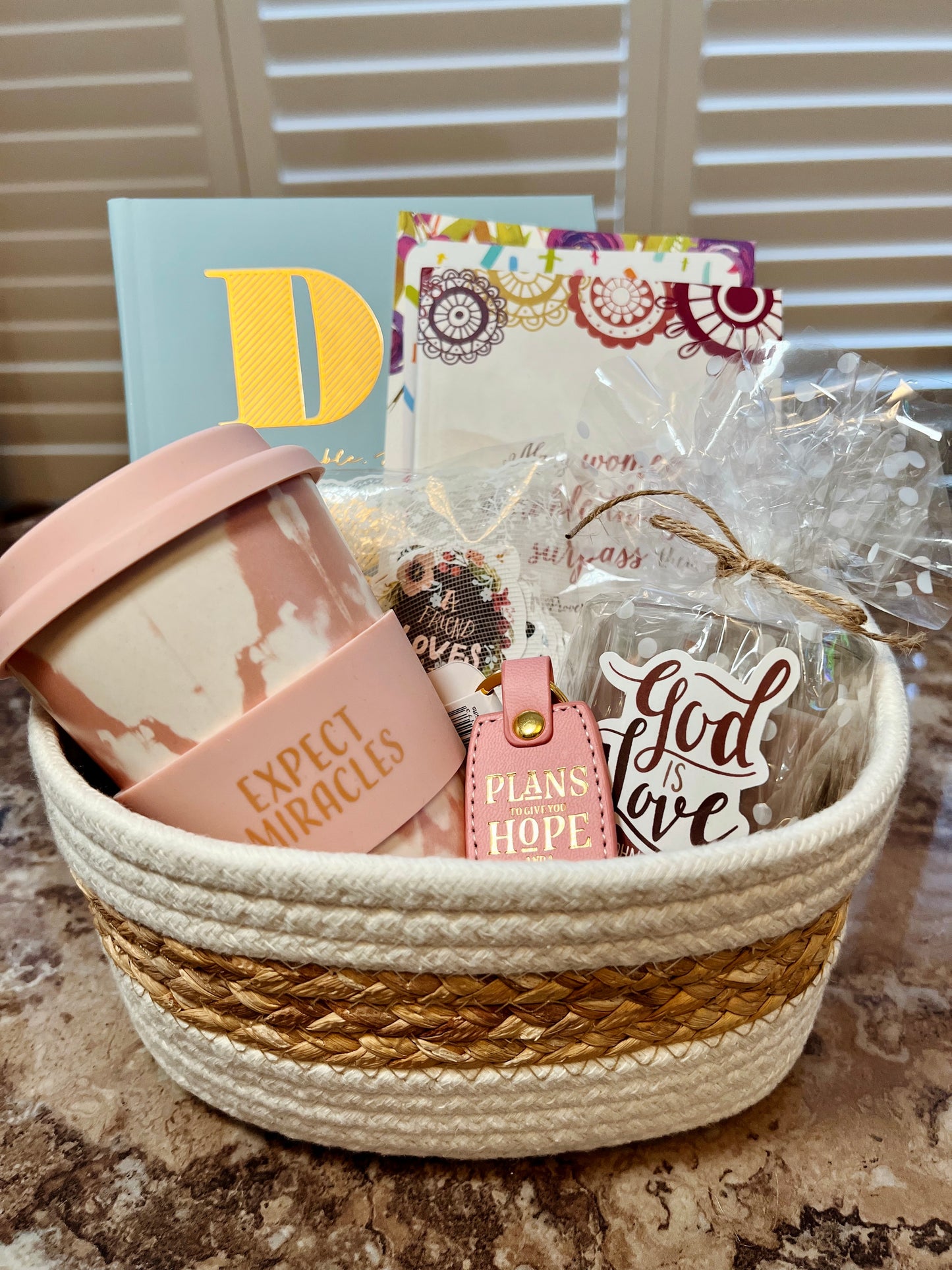 She Hopes Faith Basket - I AM INTENTIONAL 